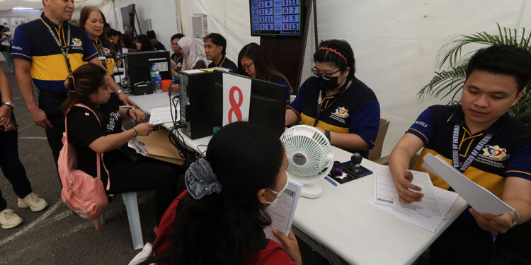 LGUs to get record P1.32-T tax allotment amid devolution push