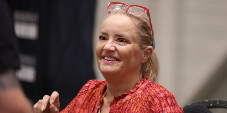 Lucy Davis makes first public appearance since incurable cancer diagnosis announcement