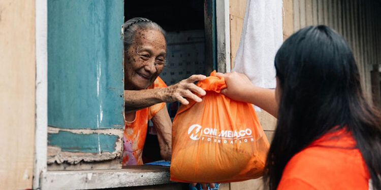 One Meralco Foundation extends immediate relief to Habagat-hit communities One Meralco Foundation extends immediate relief to Habagat-hit communities