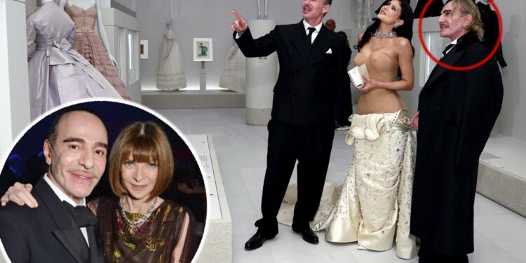 Anna Wintour calls antisemite John Galliano ‘courageous,’ offers him ‘full support’ after he’s forced to pull out of Met Gala