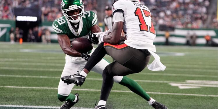 Mory Bamba stole show with a preseason ‘Bamba Island’ for Jets Mory Bamba stole show with a preseason ‘Bamba Island’ for Jets