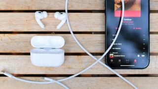 AirPods with cameras leak in new video