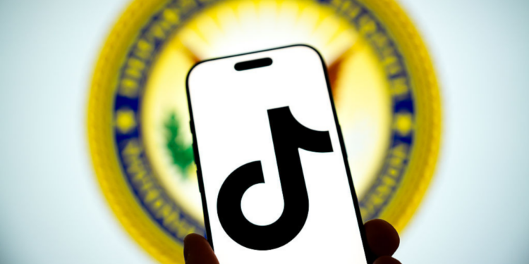 TikTok to pay 0 million over child privacy lawsuit TikTok to pay 0 million over child privacy lawsuit