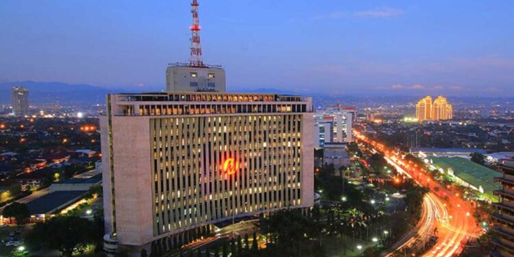 Meralco sees billions in savings from cutting co-op system losses Meralco sees billions in savings from cutting co-op system losses