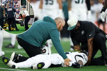 Eagles’ Ja’Quinden Jackson leaves field in ambulance in scary scene