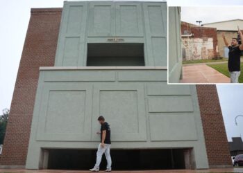 Indiana 30 foot cabinet honors cabinet outside Hoosier Manufacturing Co.