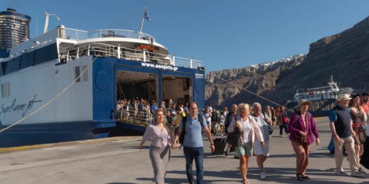 Greek ferry causing tourists to get seasick with high speeds Greek ferry causing tourists to get seasick with high speeds
