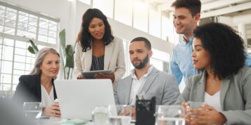 UK permanent hiring stabilises as REC-KPMG index hits 50