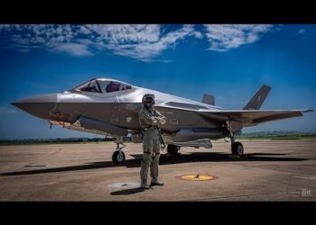 ‘Hussarz’ roar over Poland as first F-35s officially enter service