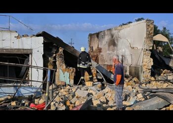 Seven people die in Russian missile and drone attacks on Ukraine