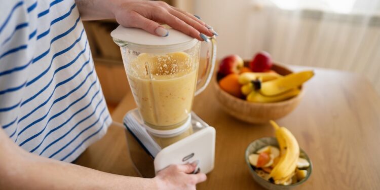 Dietitians push back on viral claim that bananas hurt smoothie benefits Dietitians push back on viral claim that bananas hurt smoothie benefits