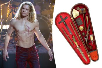 Vintage vampire hunting kit sparks bidding frenzy