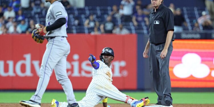 Jazz Chisholm Jr. exits with thumb injury in Yankees concern