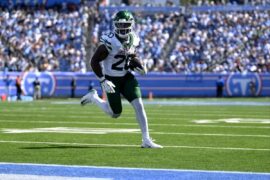 Jets lean on Breece Hall as Packers face backfield questions Jets lean on Breece Hall as Packers face backfield questions