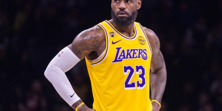 Ex-Lakers star claims LeBron James had ‘toxic’ impact on Dalton Knecht Ex-Lakers star claims LeBron James had ‘toxic’ impact on Dalton Knecht