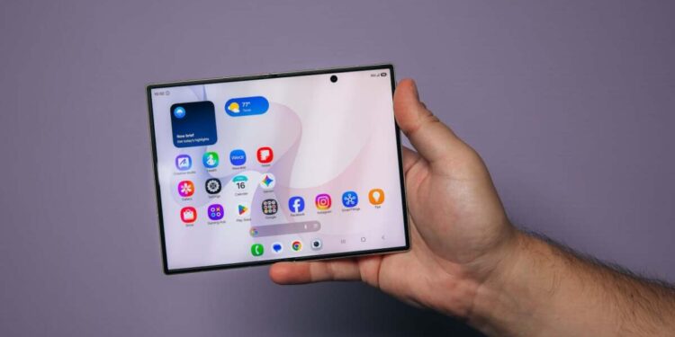 Best Samsung deal: Save 12% on the Samsung Galaxy Z Fold8