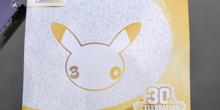 Pokémon TCG 30th Celebration: Viral video shows fans racing for cards Pokémon TCG 30th Celebration: Viral video shows fans racing for cards