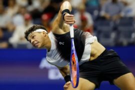 Ben Shelton grinds out four-set win to reach fourth round of US Open Ben Shelton grinds out four-set win to reach fourth round of US Open