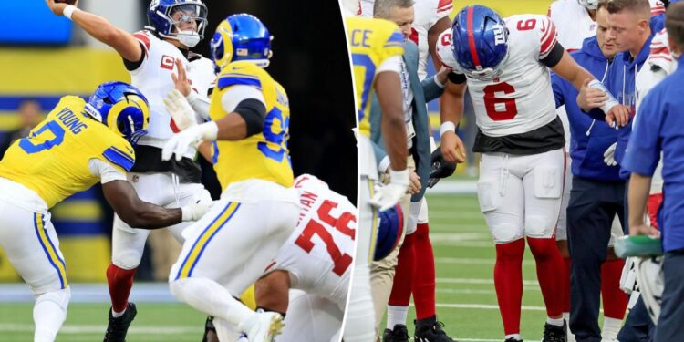 Awful night in L.A. a reminder how precarious this Giants season is Awful night in L.A. a reminder how precarious this Giants season is