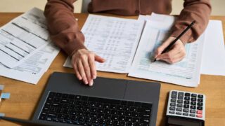 Can You Get Invoice Factoring With Poor Business Credit? Can You Get Invoice Factoring With Poor Business Credit?