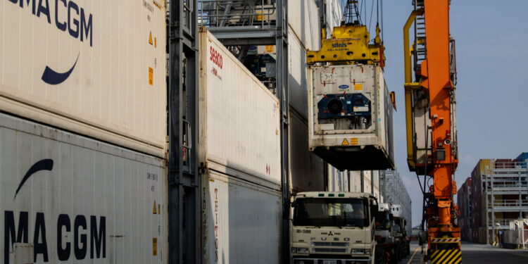 Philippines’ BoP deficit widens to .1B in September