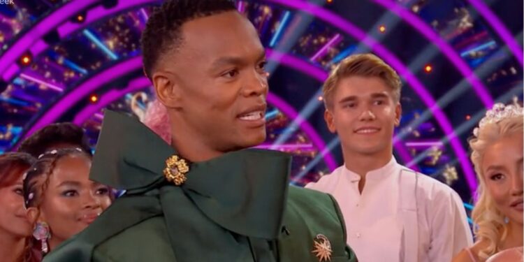 Strictly fans praise Johannes Radebe after repeated mistake last week