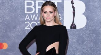 Pussycat Dolls star Kimberly Wyatt reveals secret surgery as she shares harrowing hospital clips Pussycat Dolls star Kimberly Wyatt reveals secret surgery as she shares harrowing hospital clips