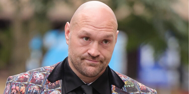 Tyson Fury fans stunned as he shares photo of himself at 28 stone