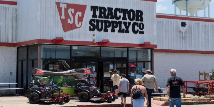 Tractor Supply announces plans to open 90 new locations in 2027 Tractor Supply announces plans to open 90 new locations in 2027