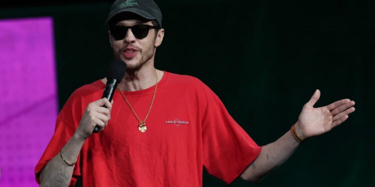 Pete Davidson is talking exes, Ye, influencers, and AI. Naturally, the internet has thoughts.