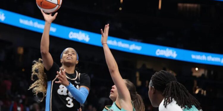 Jordin Canada taking lessons from past and using them vs. Liberty Jordin Canada taking lessons from past and using them vs. Liberty