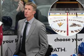 Arizona State talking to Dave Hakstol with hockey program in chaos Arizona State talking to Dave Hakstol with hockey program in chaos
