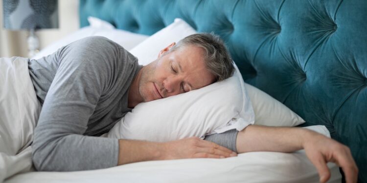 Daylight saving time sleep tips from doctors to ease the time change