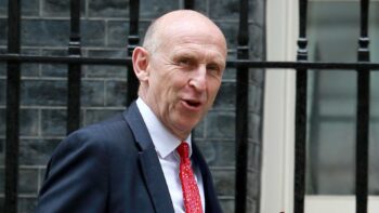 UK borrowing costs hit highest level since 1998