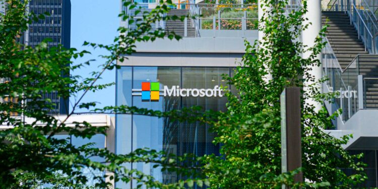 Microsoft voluntary redundancy offer to 60,000 staff