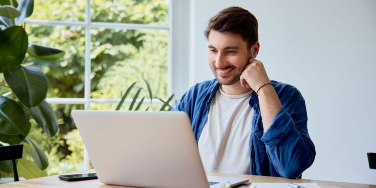 A Practical Guide to Pricing Your First Paid Community Tier